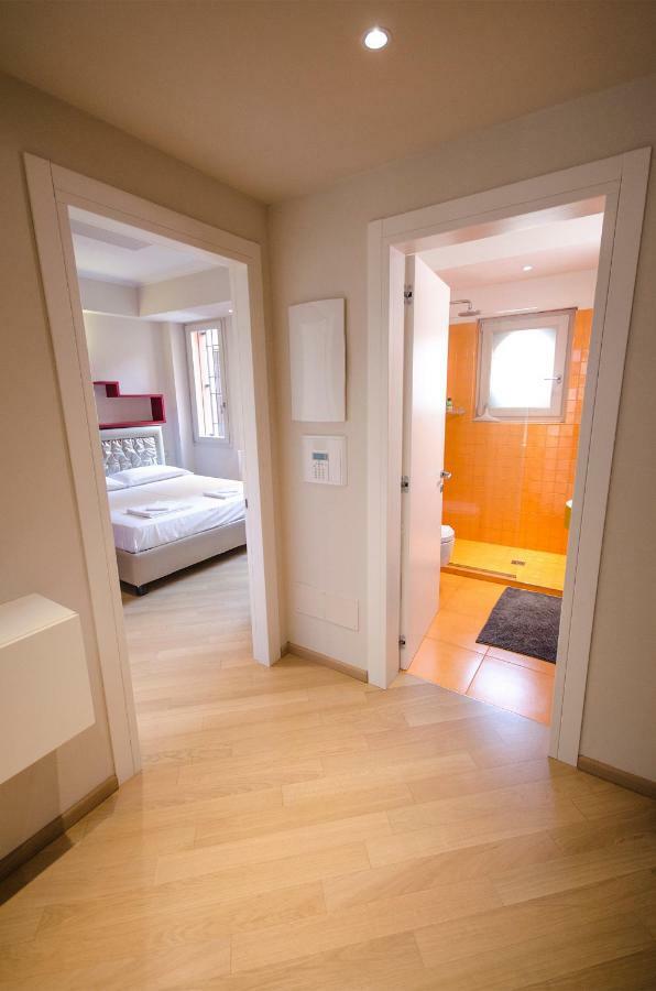 Ferienwohnung Luxury 65Mq Under The Two Towers Bologna Exterior foto