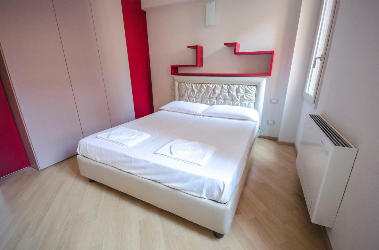 Ferienwohnung Luxury 65Mq Under The Two Towers Bologna Exterior foto